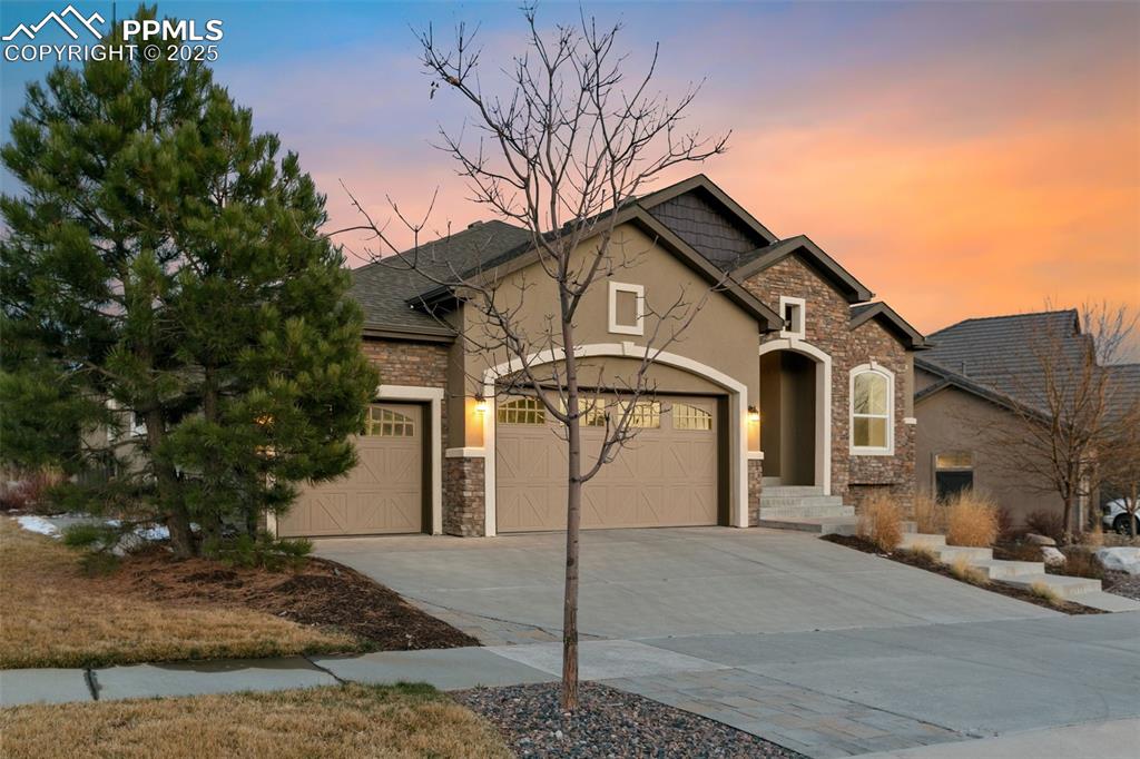 1449 Yellow Tail Drive photo 2