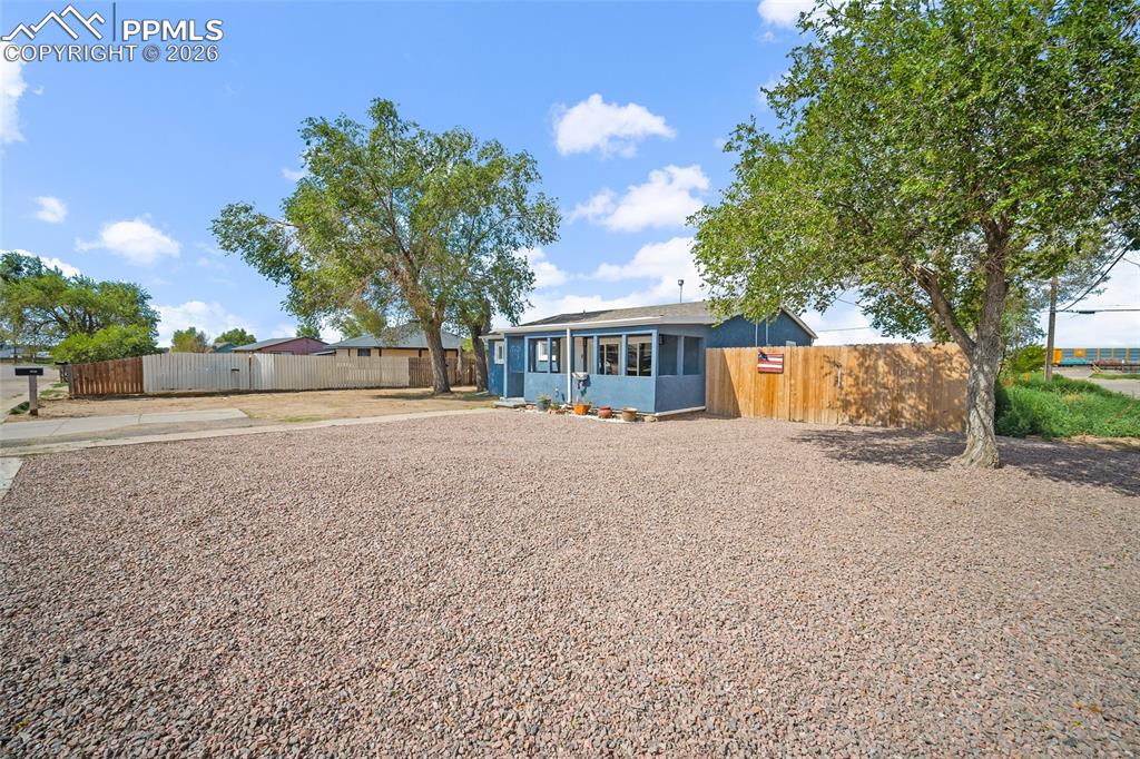 2255 Denver Boulevard photo 3