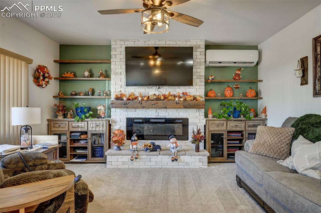 Additional living quarters-living room