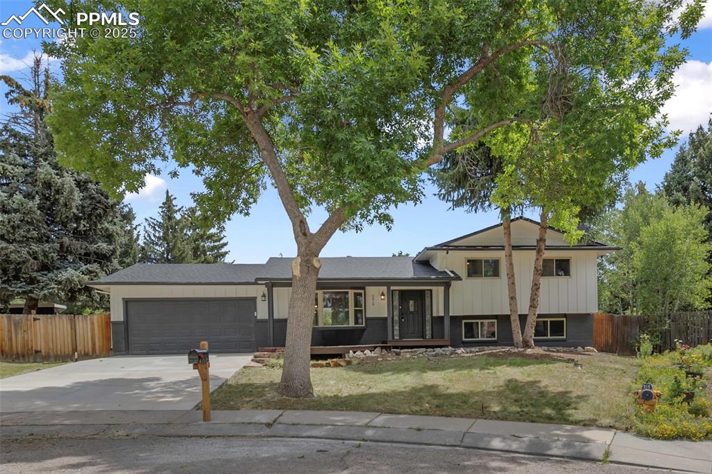 5419 Gardenia Circle photo 3