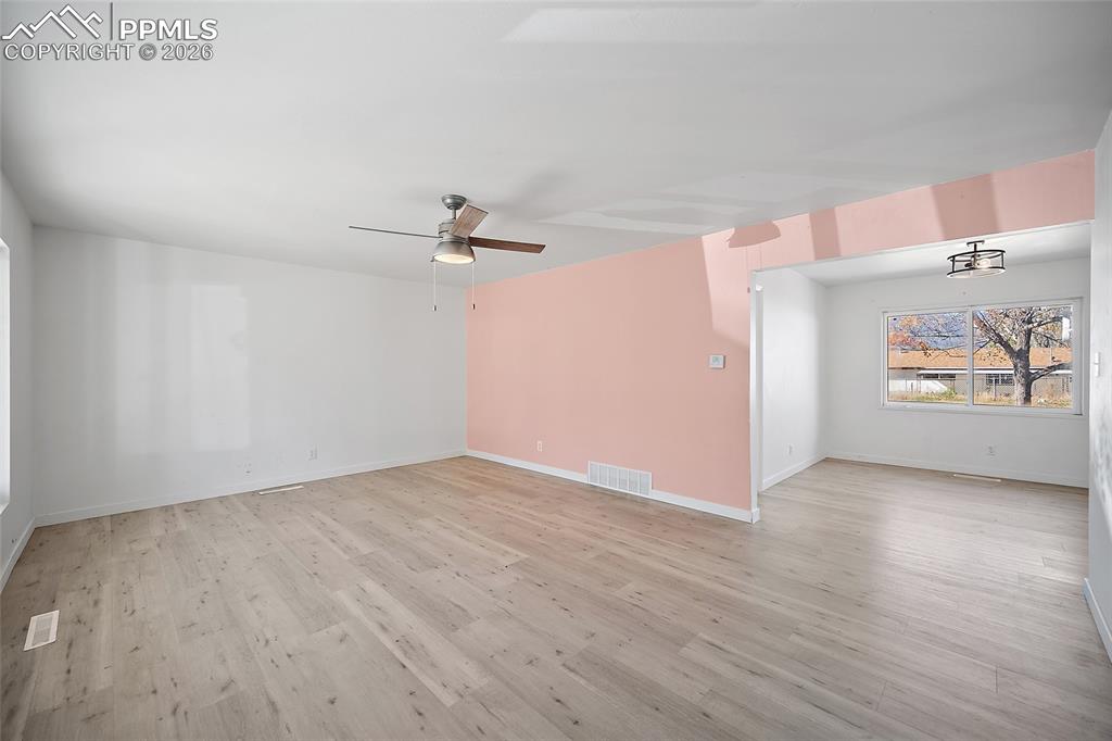 422 Hackberry Drive photo 2