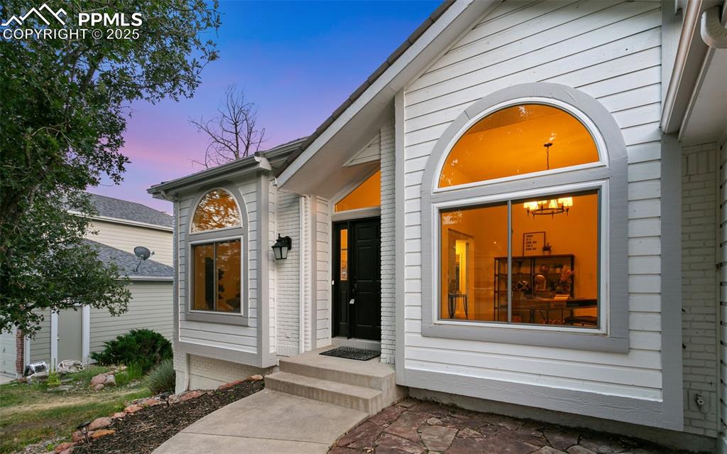 2565 Edenderry Drive photo 3