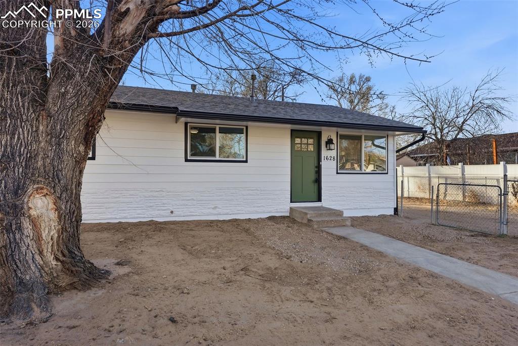 1628 Widefield Drive photo 3