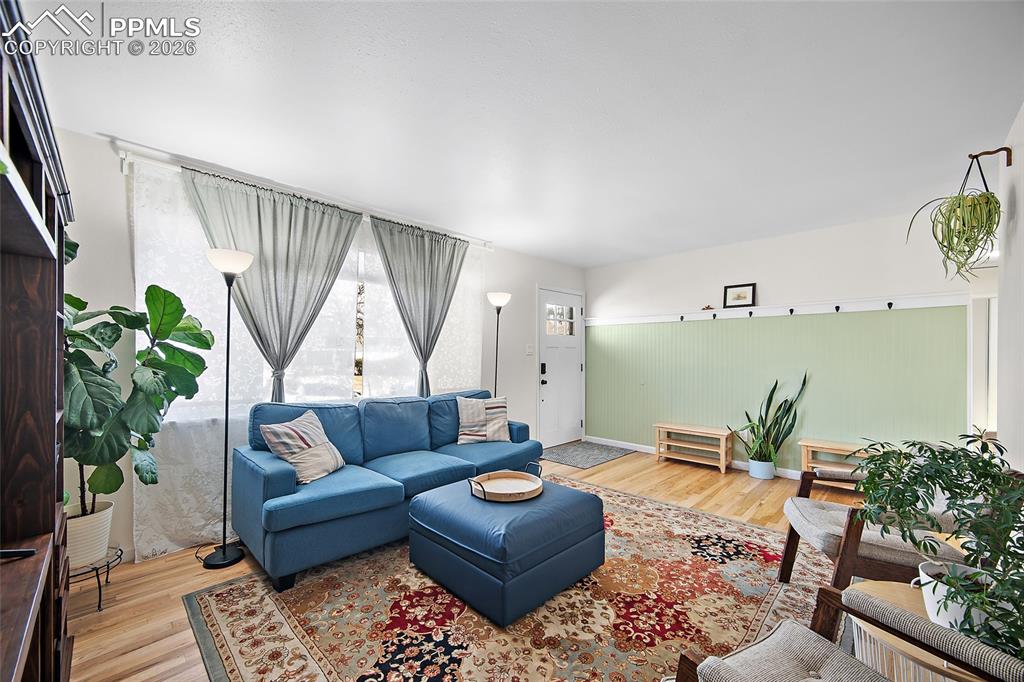 1314 Shasta Drive photo 3