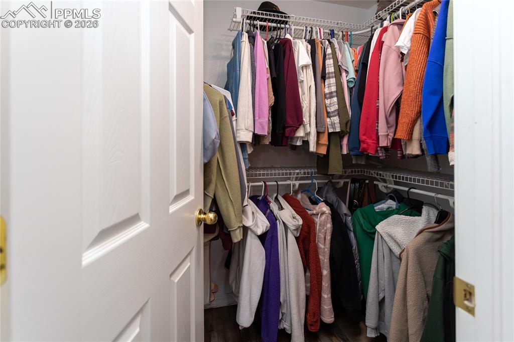 Walk-In Closets