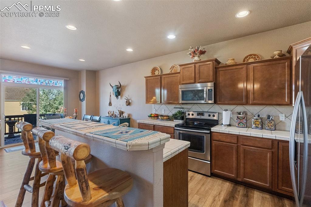 6380 Tenderfoot Drive photo 2