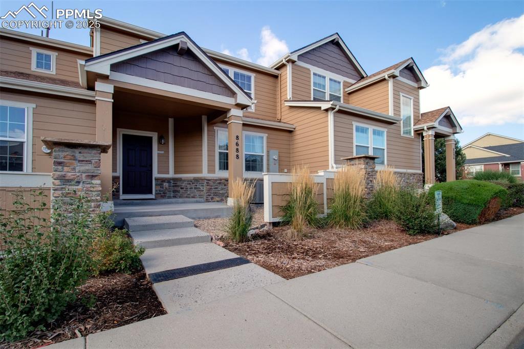 8688 Eckberg Heights