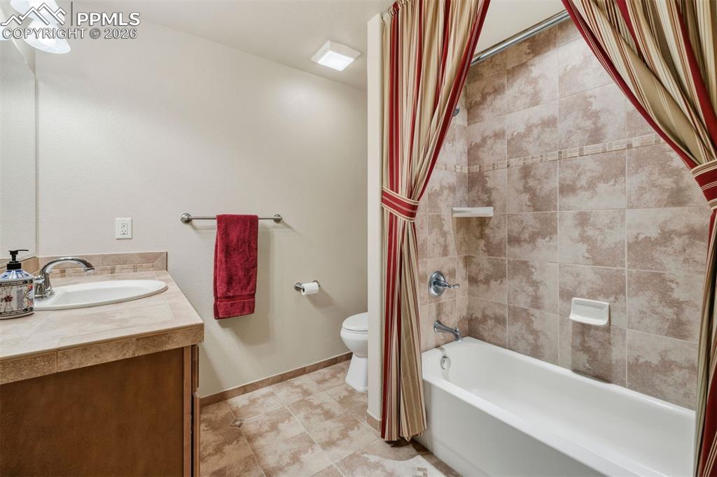 Basmen full bathroom 