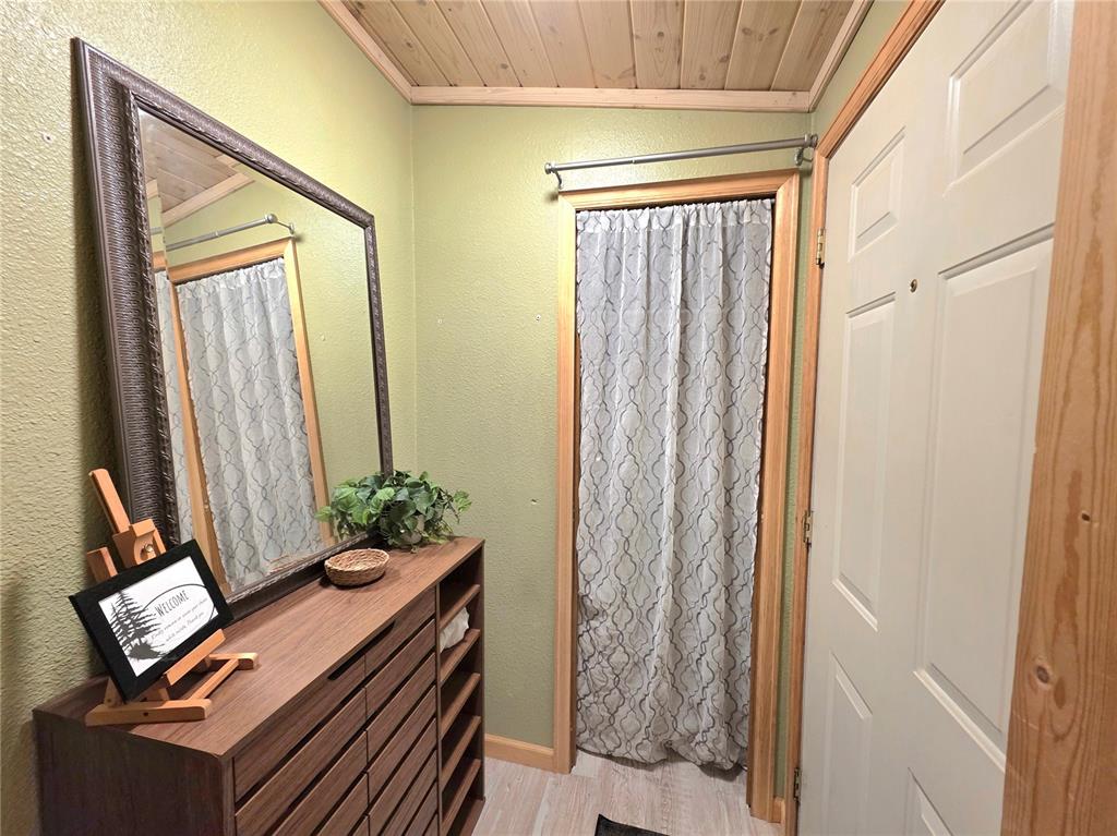 891 S Mountain Estates Road photo 2