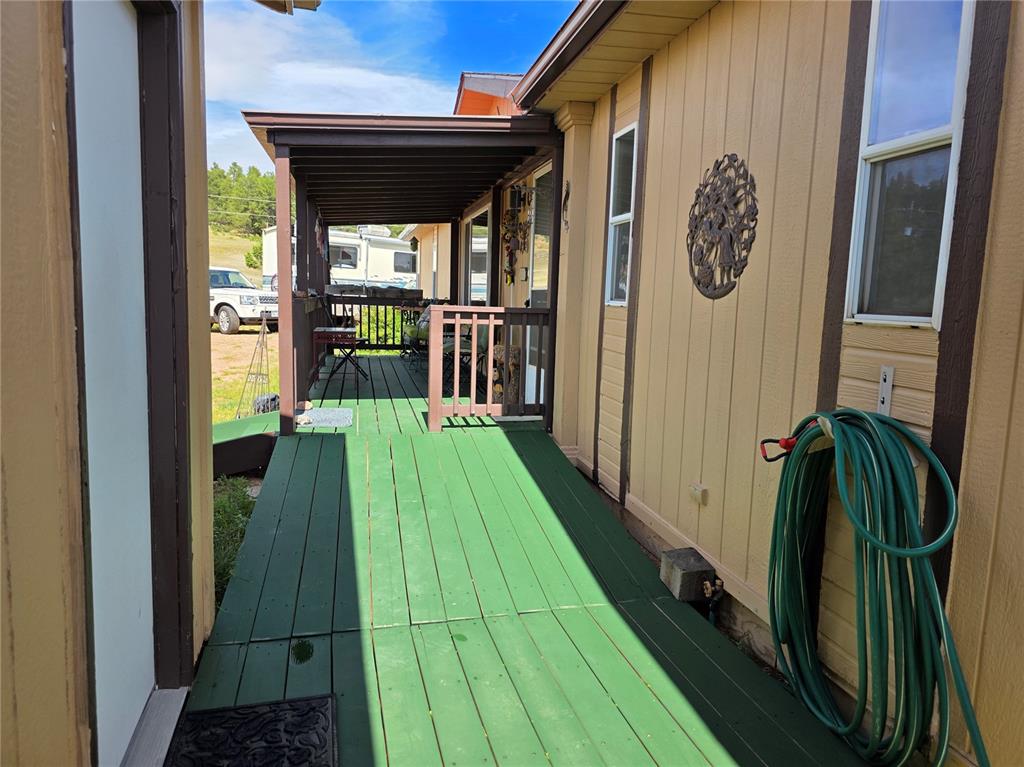 Acessible ramp from garage to the house