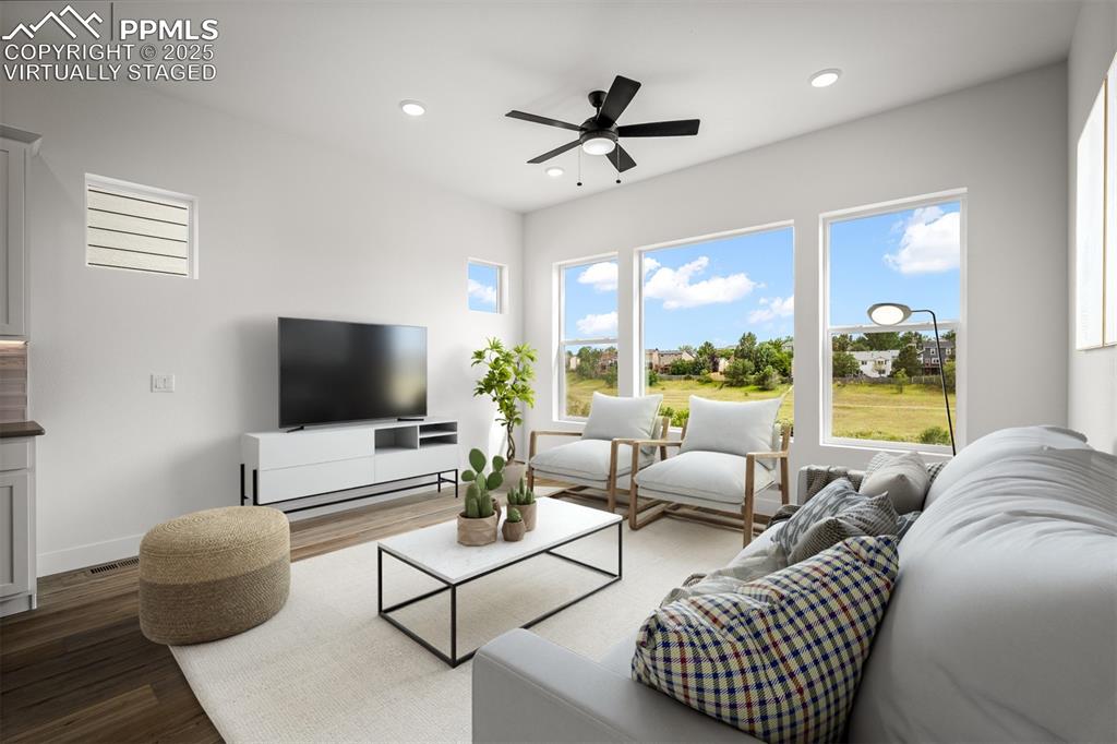 4595 Peak Crest View photo 2