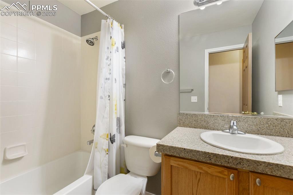 Full Bath-Upper Level