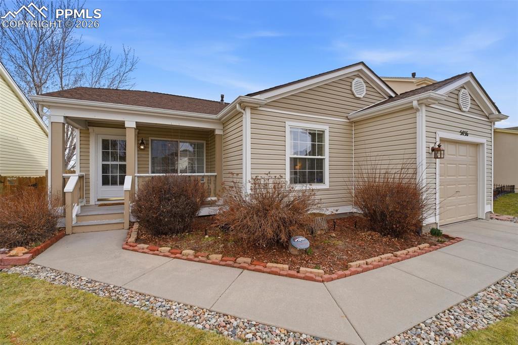 5436 Vermillion Bluffs Drive photo 2