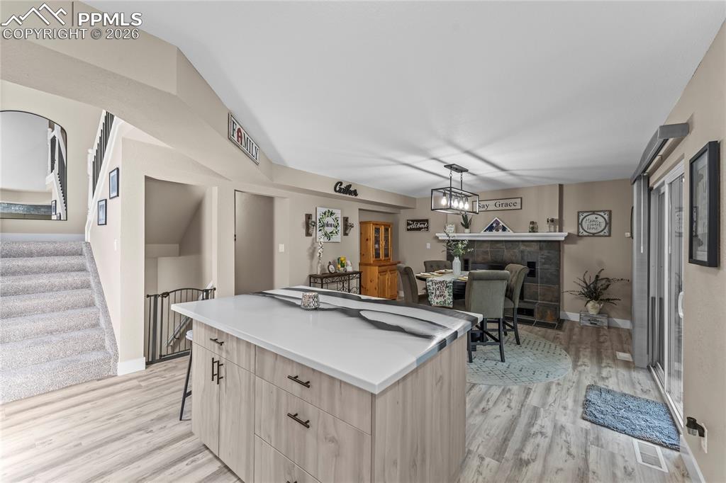 825 N Grey Eagle Circle photo 3