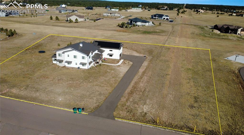 Property lines are approximate and not a survey. 