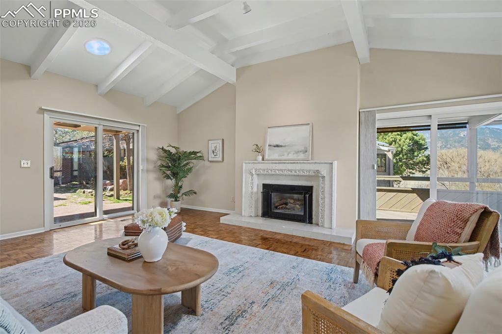 2609 Ashgrove Street photo 2