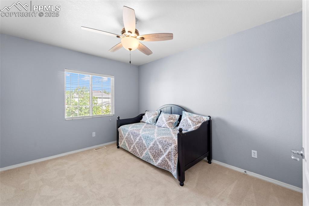 Additional bedroom with neutral tones

