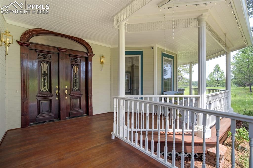 Custom double door entry