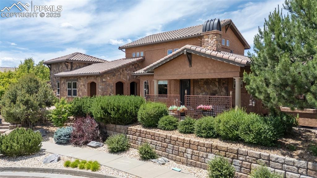 2180 Rocking Horse Court photo 2