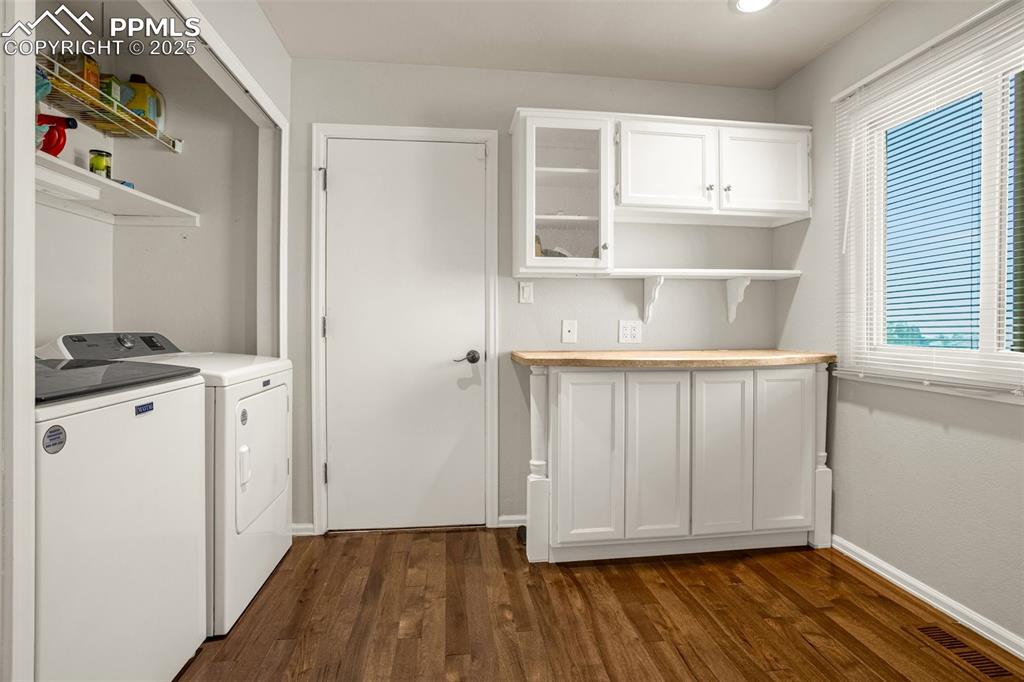 Entry from garage, pantry & laundry