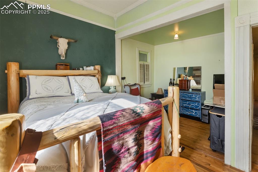 downstairs Master, lots of closet space great decor