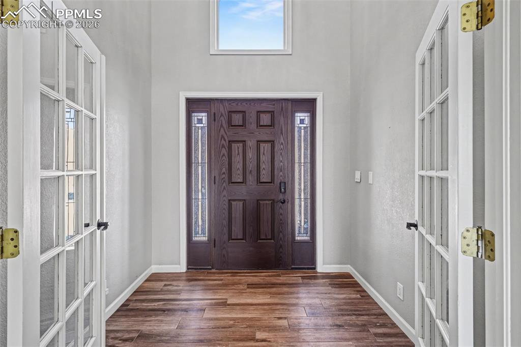 305 Hidden Creek Drive photo 2