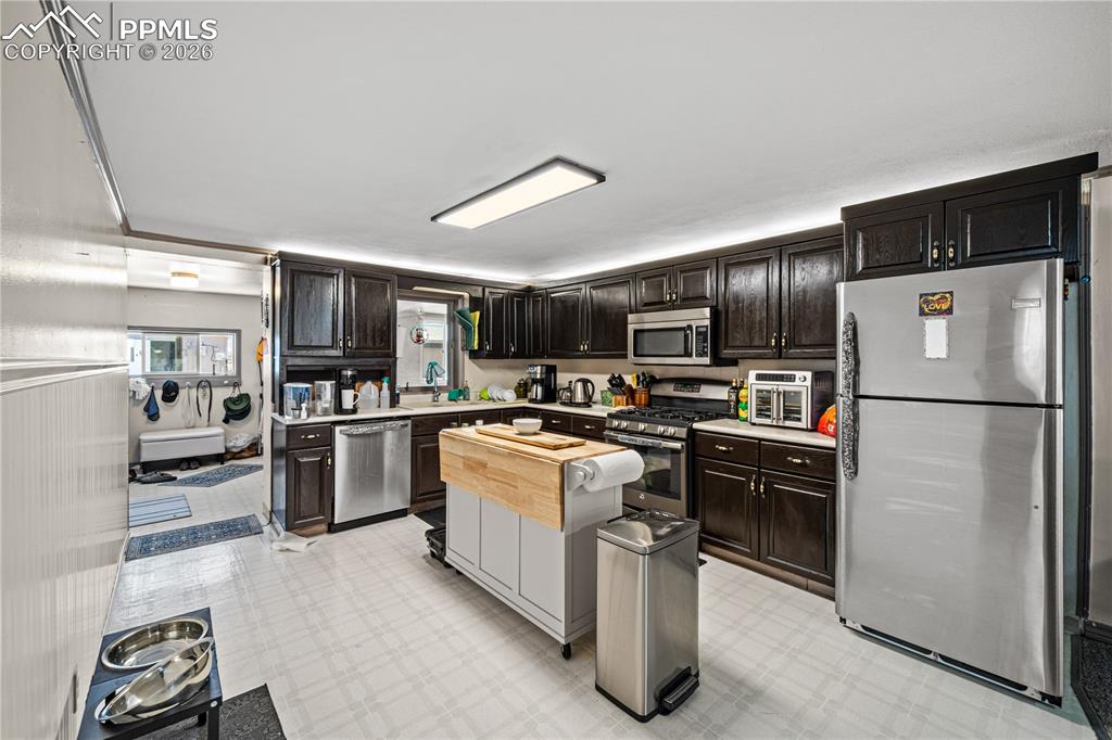 302 Meade Avenue photo 3