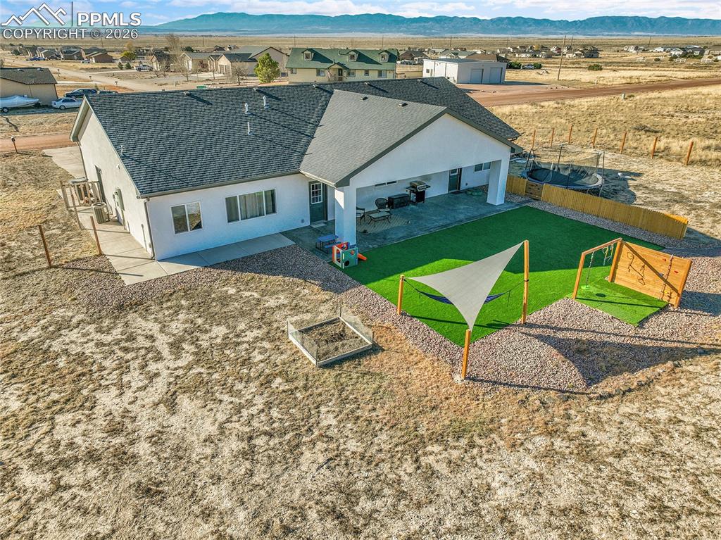 257 E Auburn Avenue photo 2