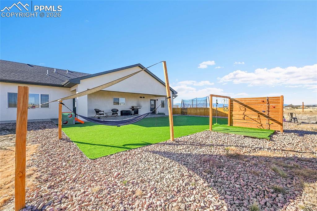 257 E Auburn Avenue photo 3