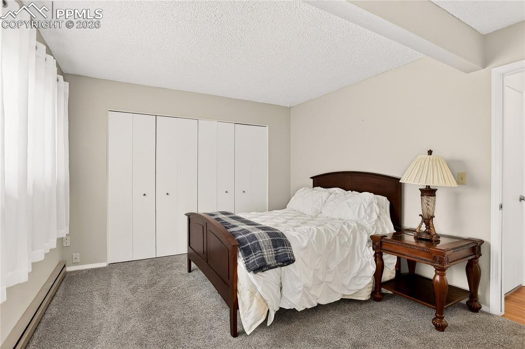 Bedroom 1 w/ en-suite bath - main level