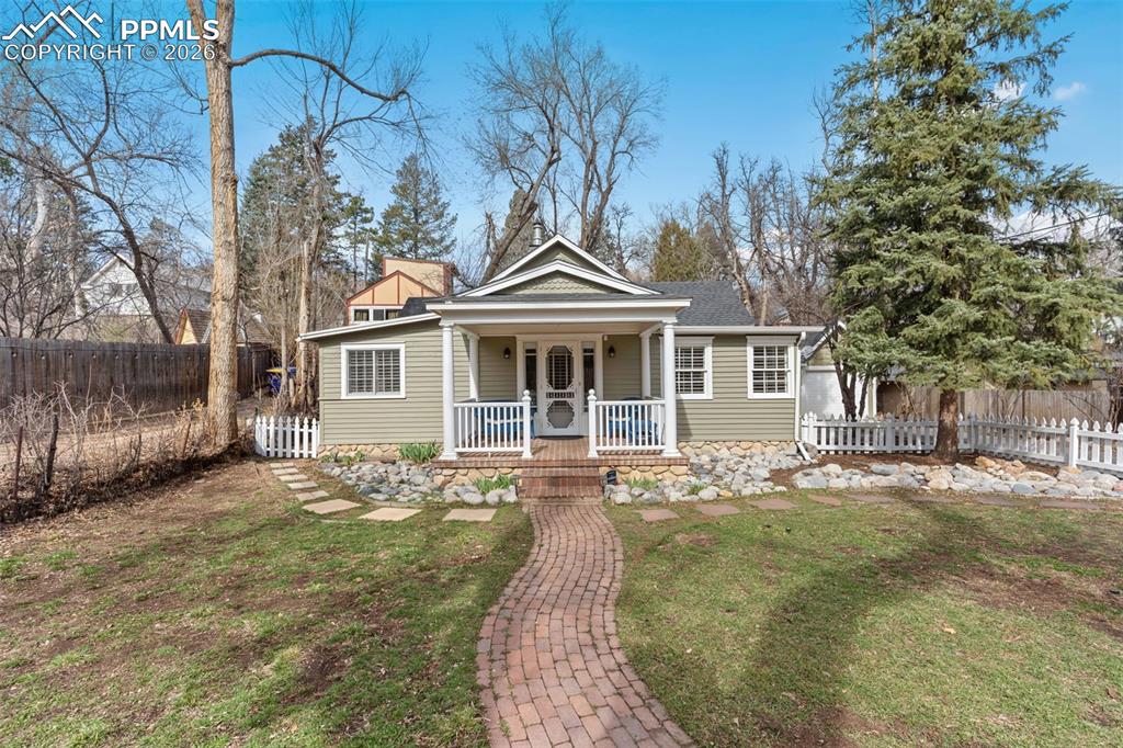 1532 W Cheyenne Road photo 2