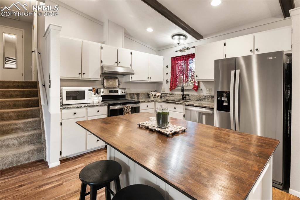 702 Sunnywood Loop photo 3