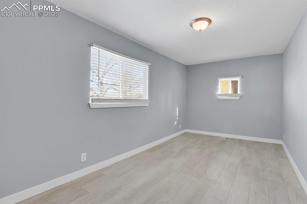 2409 Robinson Street