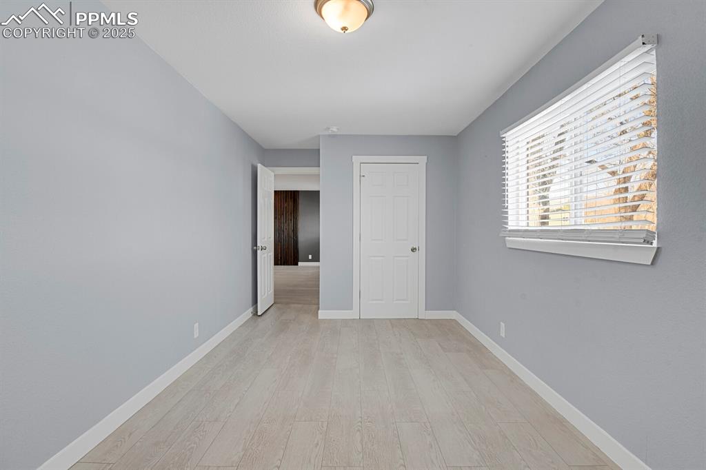 2409 Robinson Street