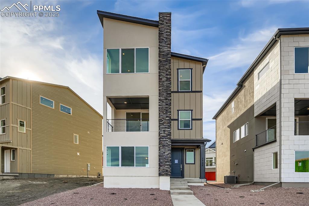 1727 Keystone Crest Lane