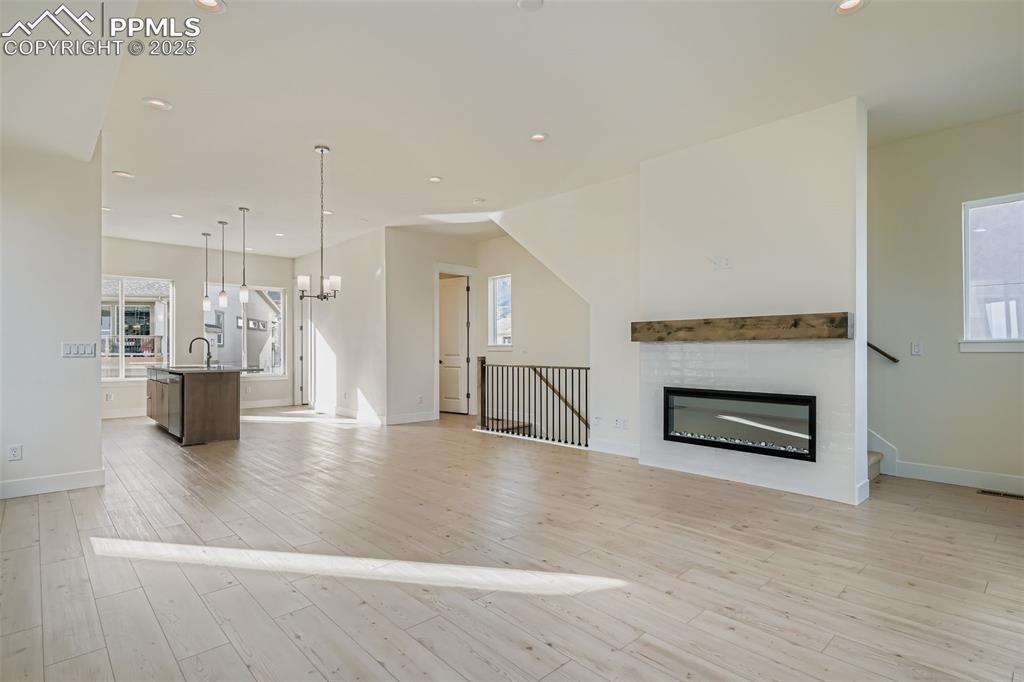 1727 Keystone Crest Lane photo 3