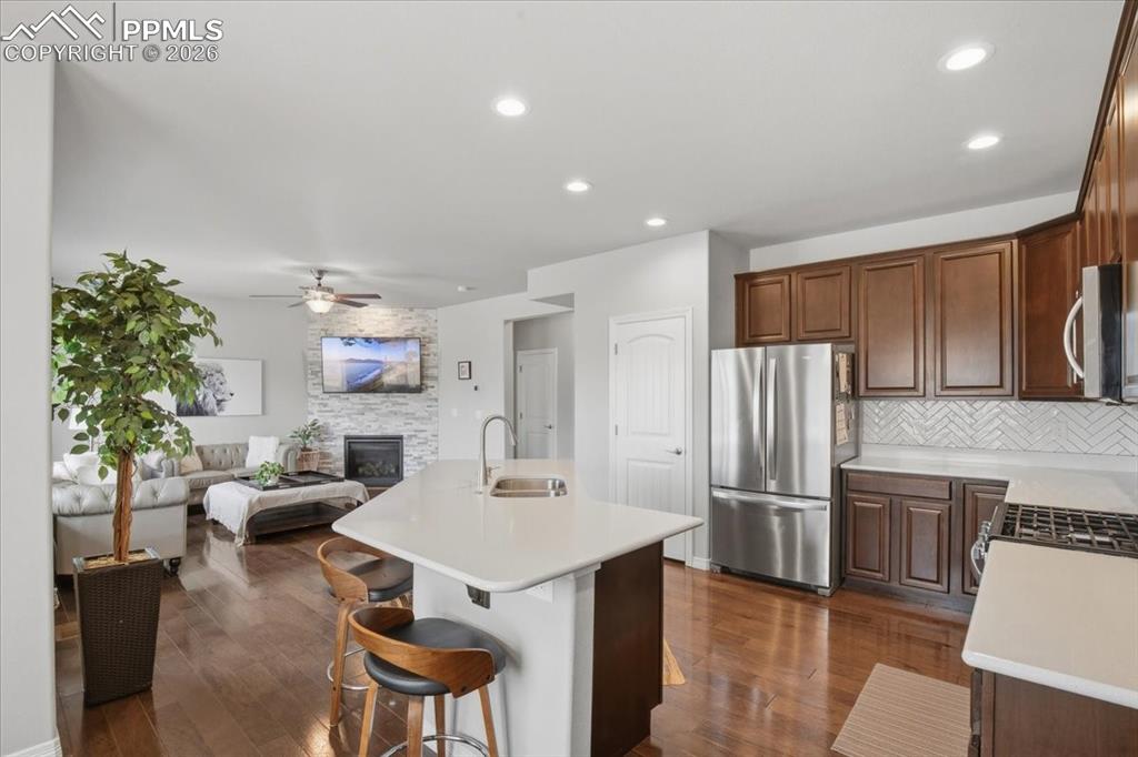 Modern kitchen layout designed for entertaining and everyday life 