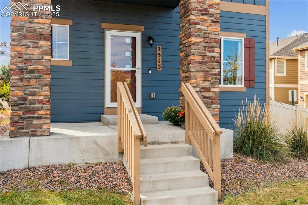 2515 Dorset Drive photo 3