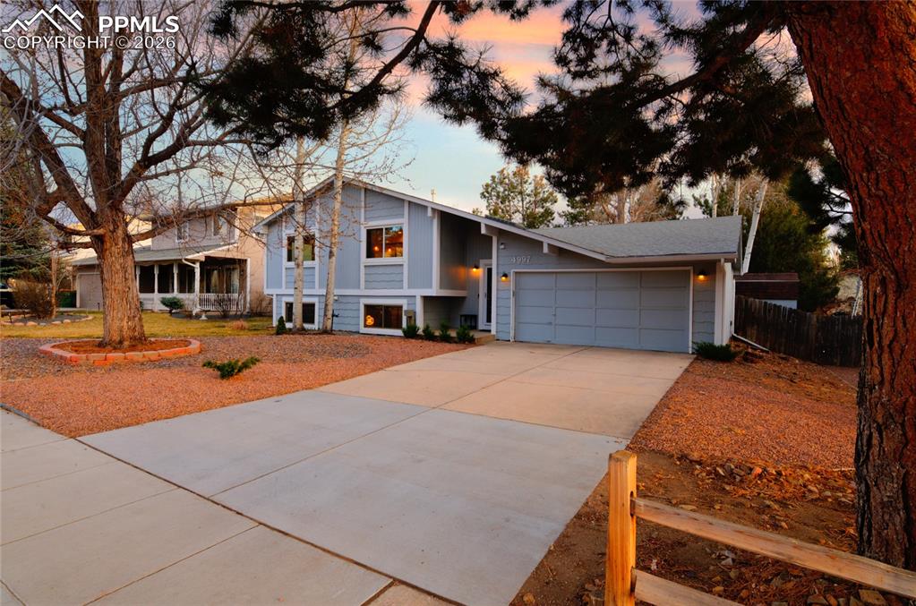 4997 Iron Horse Trail photo 2