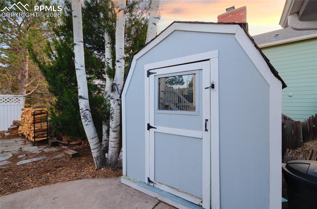 4997 Iron Horse Trail