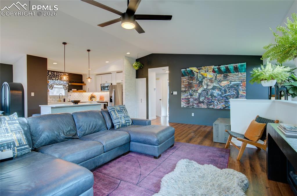 4997 Iron Horse Trail