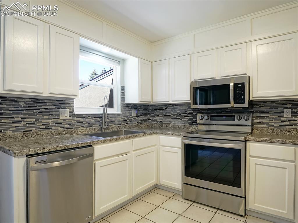 2657 Inspiration Drive photo 3