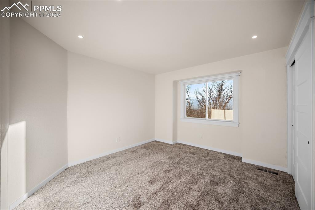 Third upstairs bedroom with stunning view of the mountains
