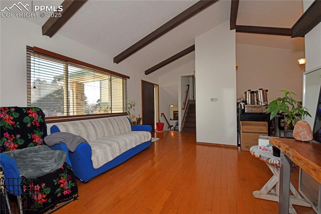 5916 Wolf Creek Place photo 2