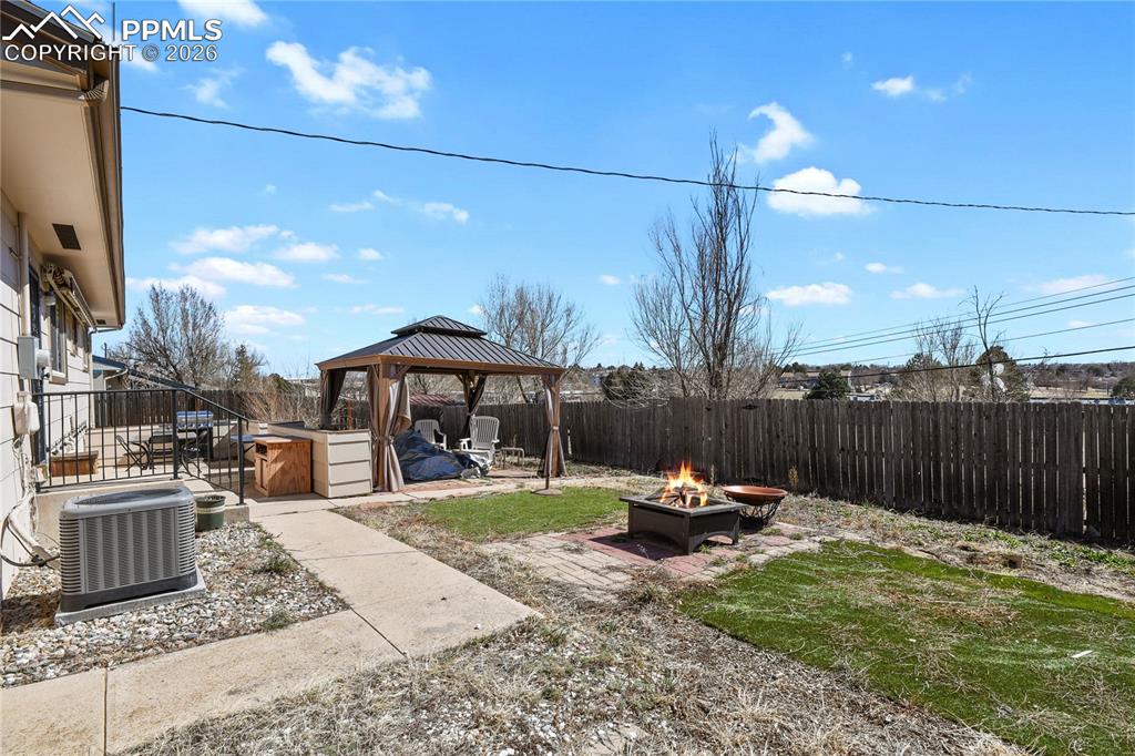 Large yard for entertaining