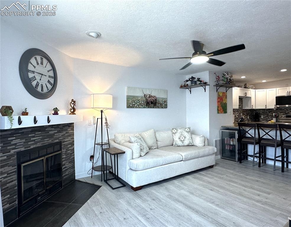 516 Superior Street photo 2