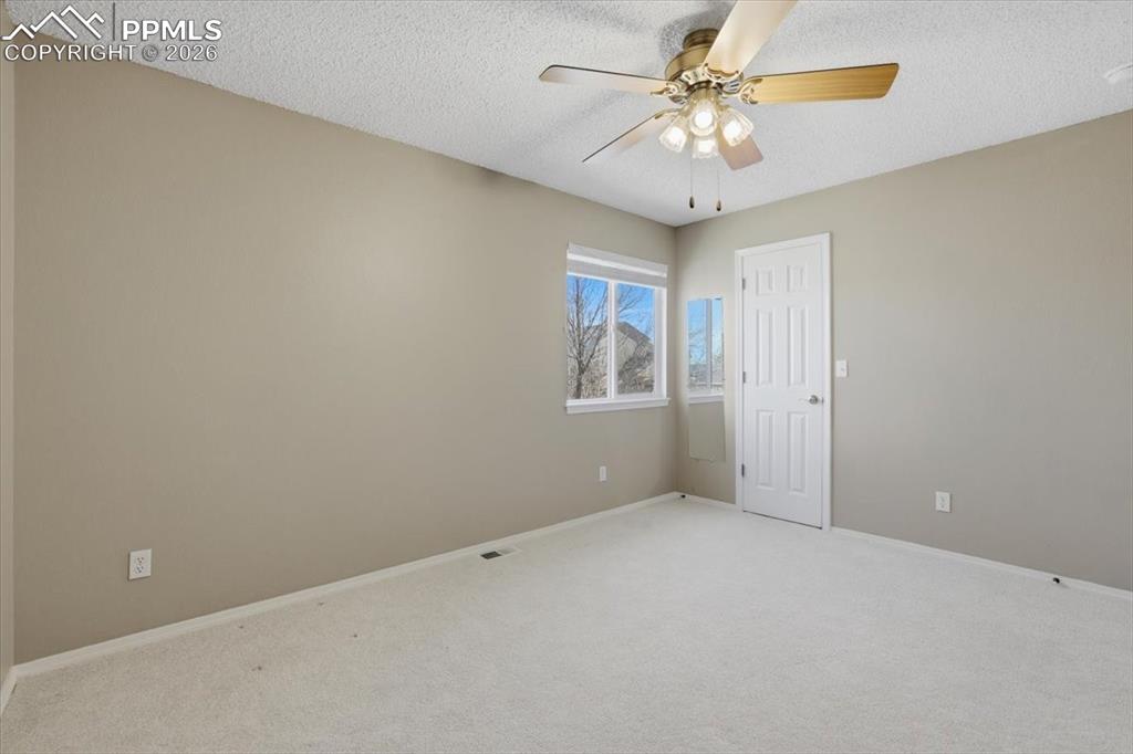 2nd upper level bedroom.