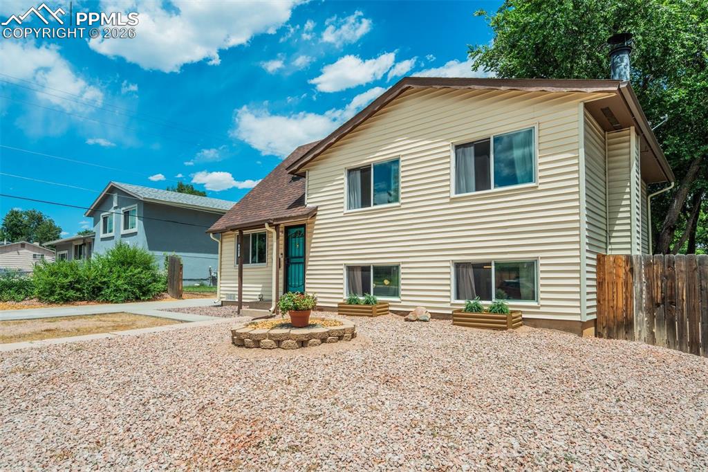 807 Bryce Drive photo 2