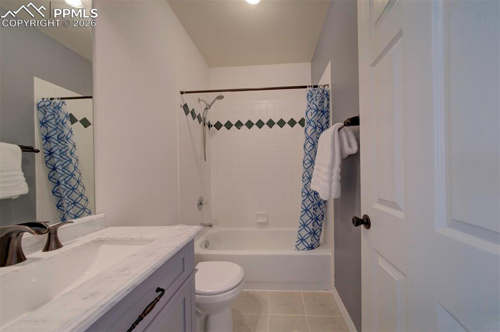 main floor full bath 