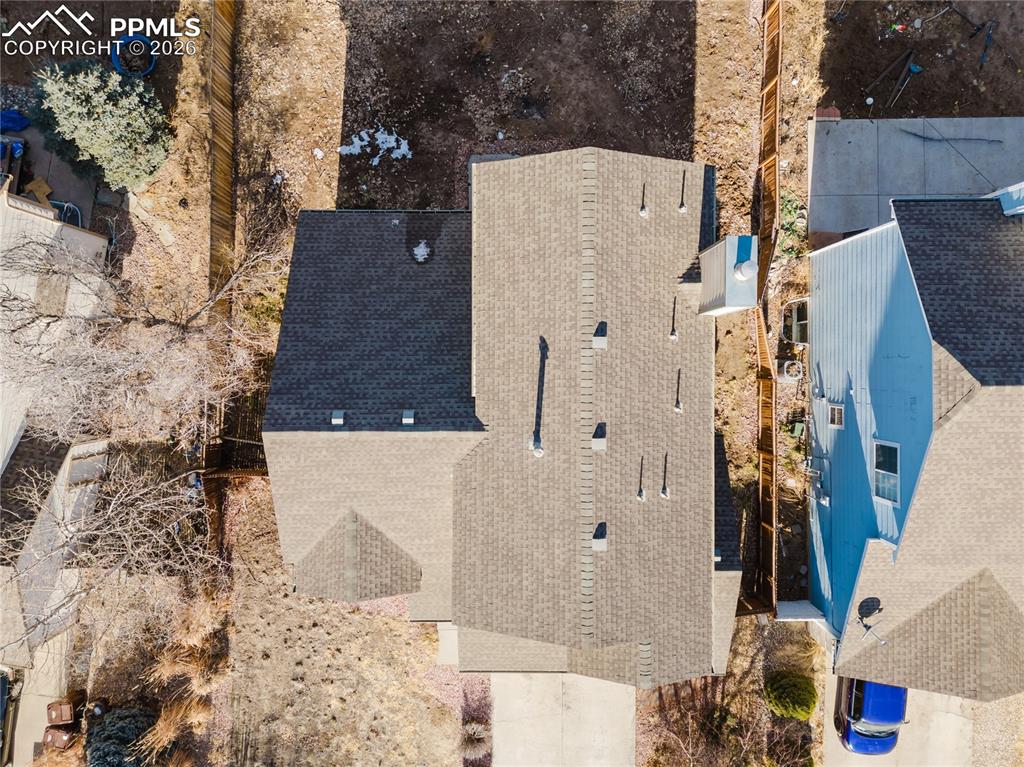 4687 Fencer Road photo 3